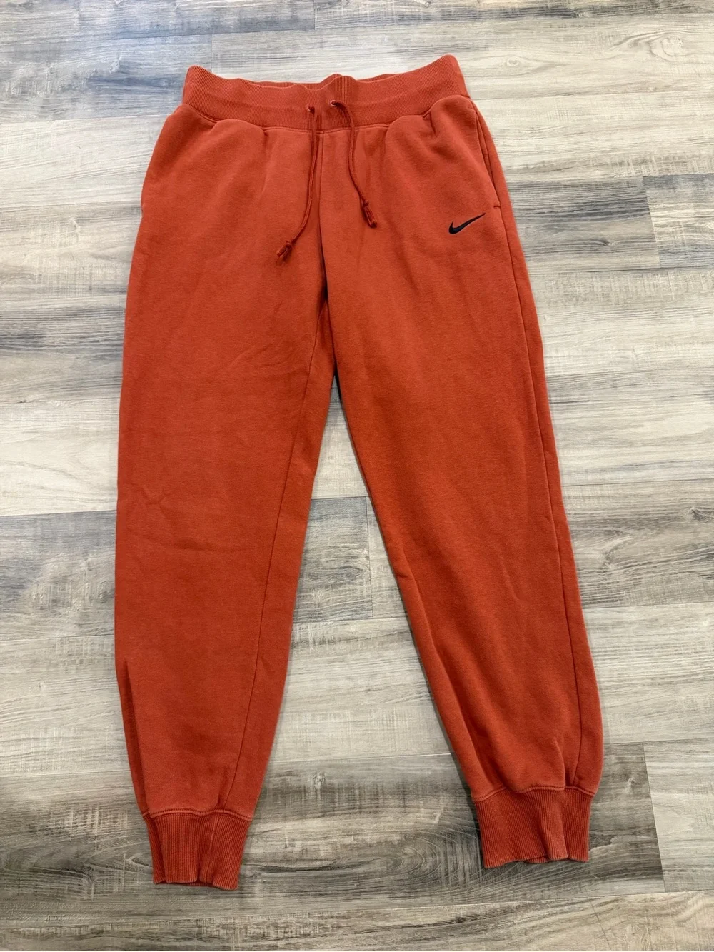 Nike Phoenix Fleece Women's High-Waisted Oversized Sweatpants Rugged Orange